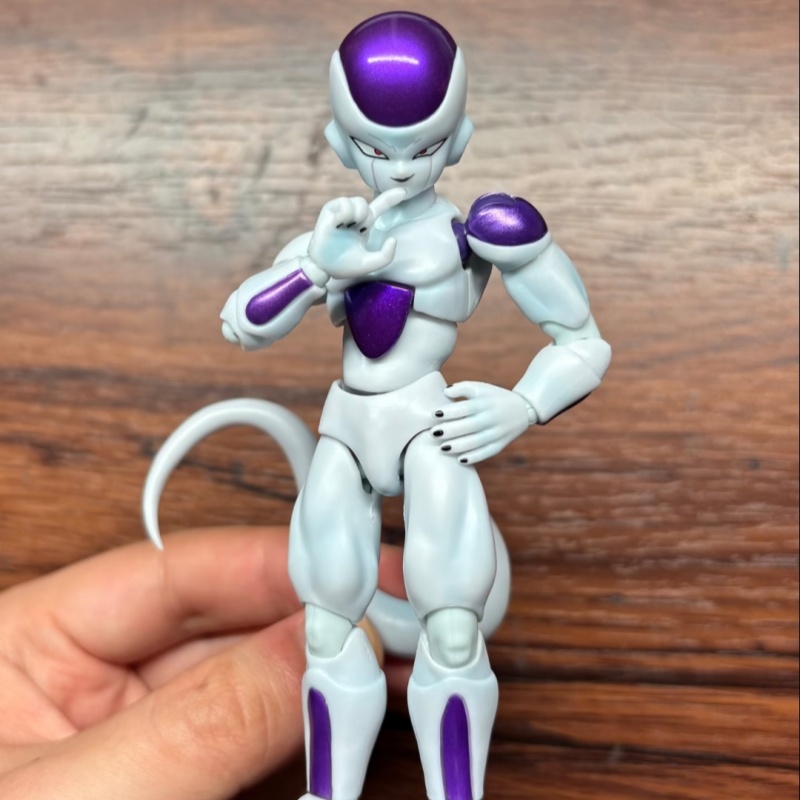 Bandai S.H.Figuarts SHF Dragon - Model Kit Frieza บทวิจารณ์และราคา