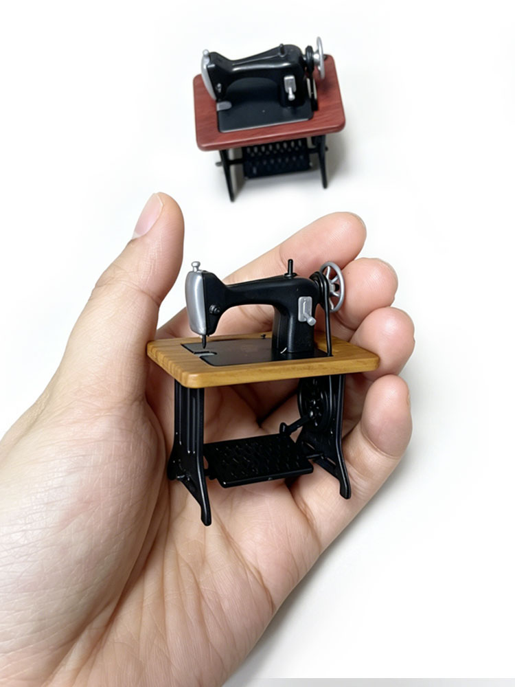 ตุ๊กตาจักรเย็บผ้าขนาดจิ๋ว 1:12 - Model Kit Vintage บทวิจารณ์และราคา