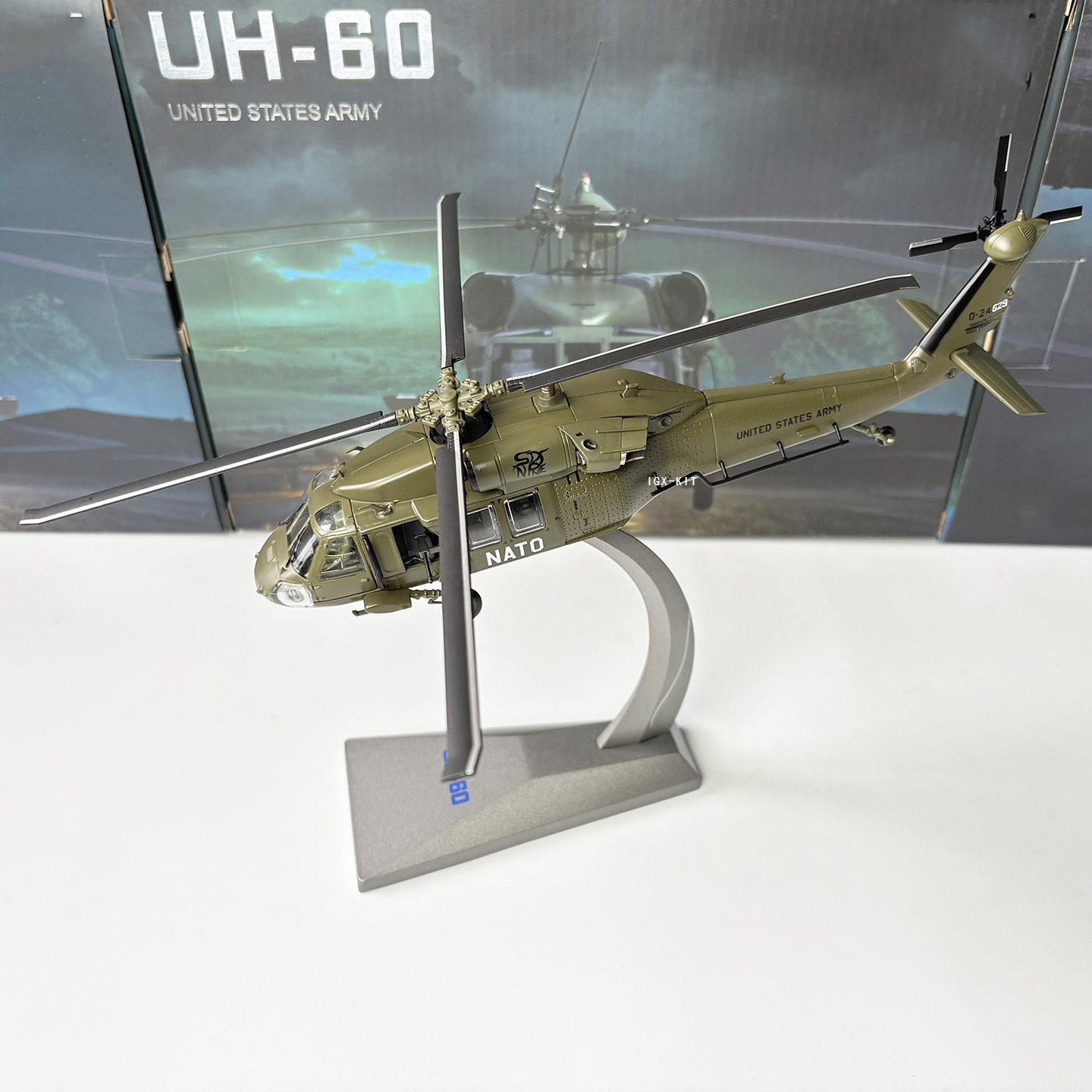 เฮลิคอปเตอร์ UH-60 แบล็คฮอว์ก  - Model Kit Helicopter บทวิจารณ์และราคา